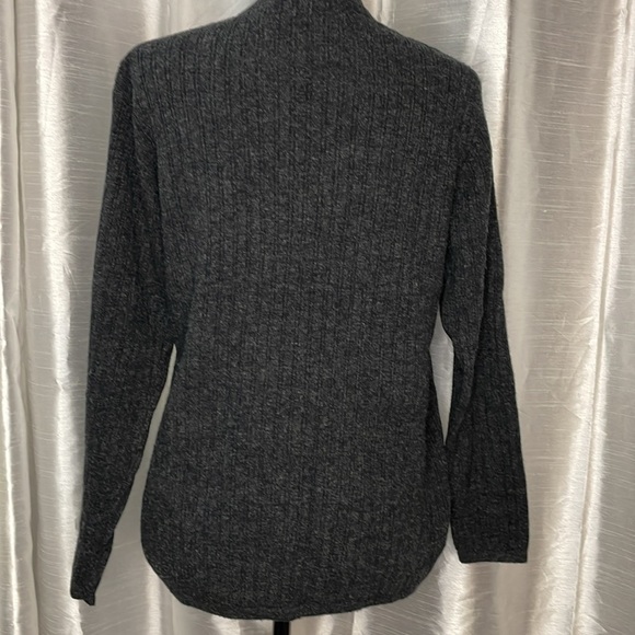 Structure Men’s Small LambsWool Blend Dark Gray Ribbed V Neck Sweater - Picture 3 of 7